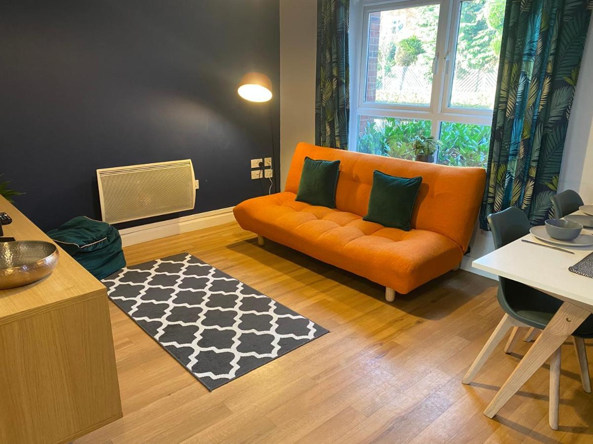 Lime Tree Apartment Coventry Buitenkant foto